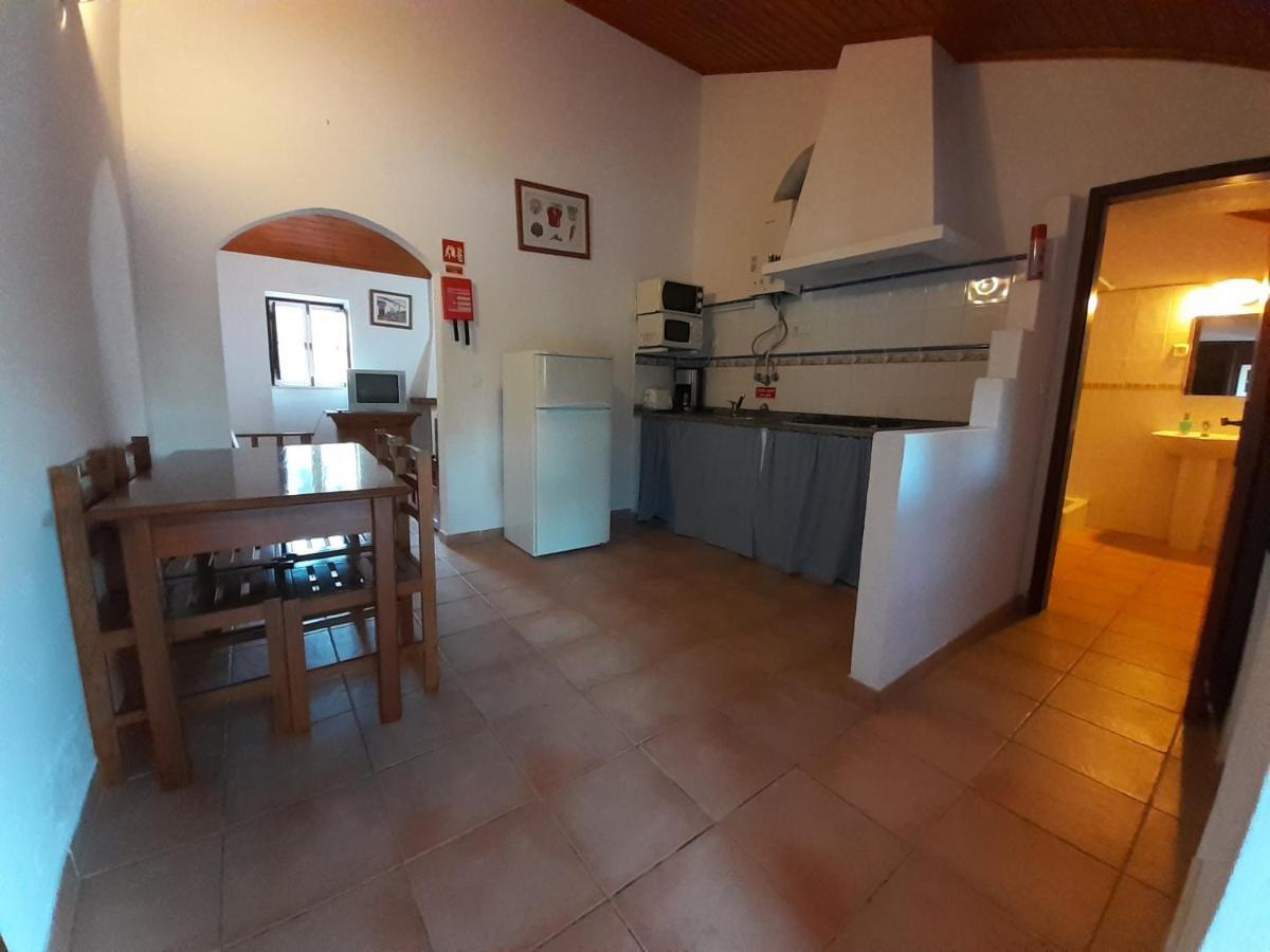 Monte Das Covas São Teotónio Buitenkant foto