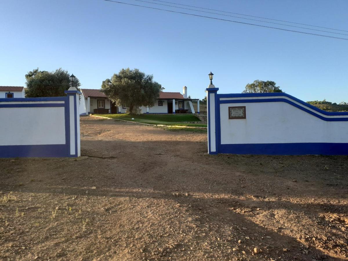 Monte Das Covas São Teotónio Buitenkant foto